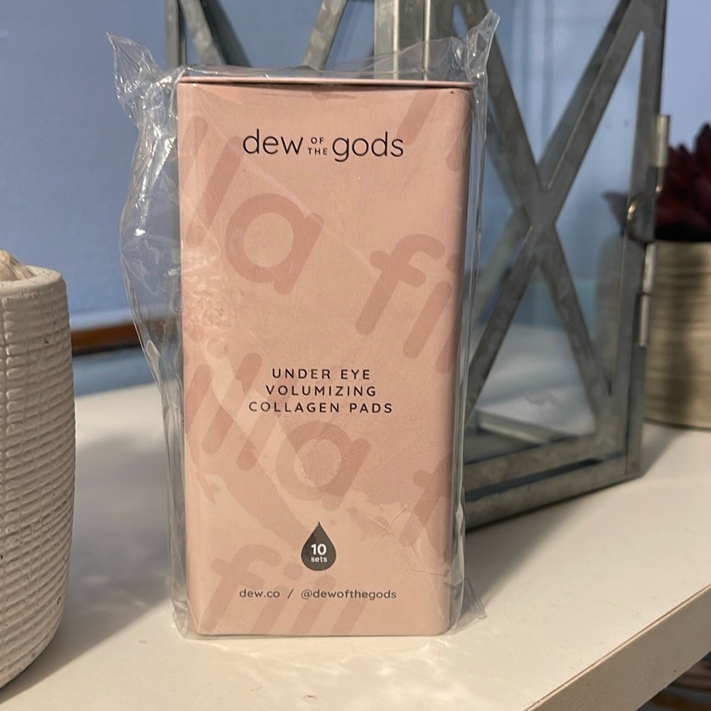 Dew of the gods under eye patches